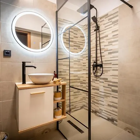 Lakeview Modern Condo-tennis, Parking, Balcony Apartment Cluj-Napoca